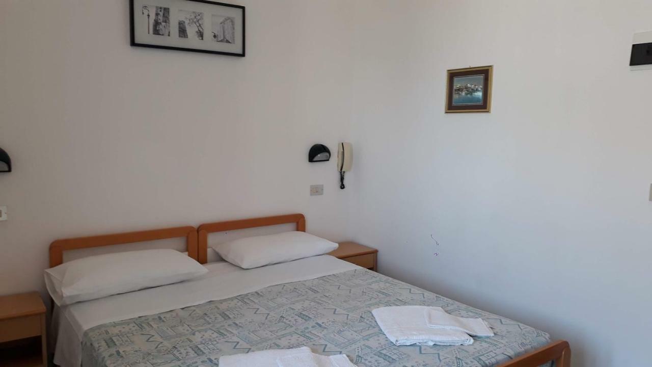 Hotel Rosa Rimini Zewnętrze zdjęcie